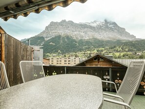 Outdoor dining - Apartment Rotstock by Interhome (Grindelwald)