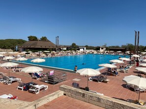 Pool - Wohnung "Kastalia" mit Infinity-Pool by Interhome (Marina di Ragusa)