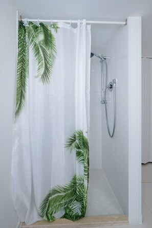Towels - Villa Teti, mit Schwimmbad und in der Nähe des Strandes by Interhome (Punta Secca)