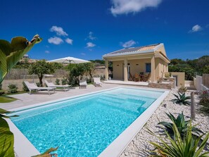 A heated pool - Villa Teti, mit Schwimmbad und in der Nähe des Strandes by Interhome (Punta Secca)