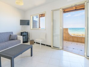 TV - Numa, Wohnung am Strand - Punta Secca by Interhome (Punta Secca)