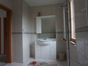 Bathroom - für max. 6 Personen einschließlich 2 Kinder by Interhome (Ustronie Morskie)