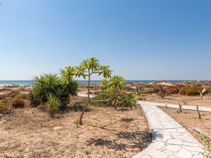 Beach - Amarillis, Wohnung am Strand by Interhome (Punta Secca)