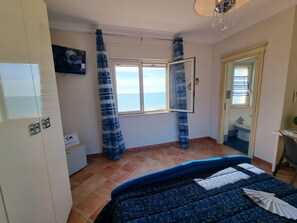 5 bedrooms
