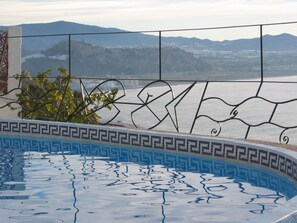 A heated pool - Villa mit außergewöhnlicher Aussicht und beheiztem Pool by Interhome (Salobreña)