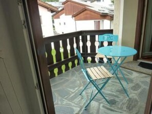 Outdoor dining - Chesa Cuntainta by Interhome (St. Moritz)