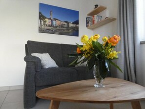 TV - Casa Rocca Bella D by Interhome (Ascona)
