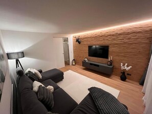 TV - Chesa Sper L'Ova by Interhome (St. Moritz)