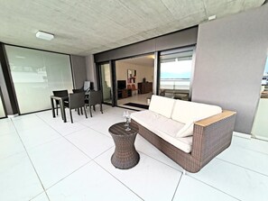TV - Lake View Penthouse 701 by Interhome (Locarno)