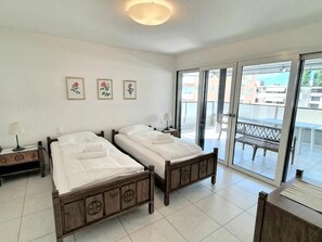Internet - Zentral am See 504 by Interhome (Locarno)