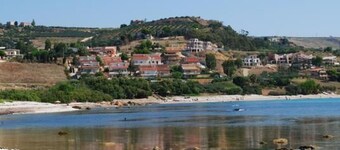 Ruhige Ferienwohnung in Sciacca mit Terrasse, Garten und Grill und Meerblick by Interhome