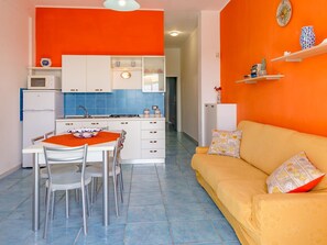 Kitchen / Dining Room - Ruhige Ferienwohnung in Sciacca mit Terrasse, Garten und Grill und Meerblick by Interhome (Sciacca)