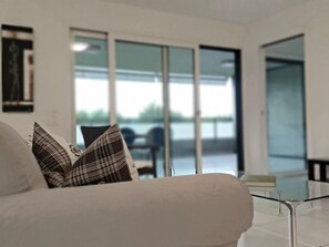 TV - Süsse Wohnung Apt 106 by Interhome (Locarno)