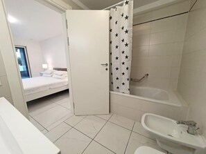 Towels - Süsse Wohnung Apt 106 by Interhome (Locarno)