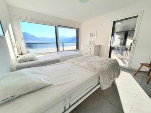 Internet - Modern mit atemberaubendem Seeblick Apt 406 by Interhome (Locarno)