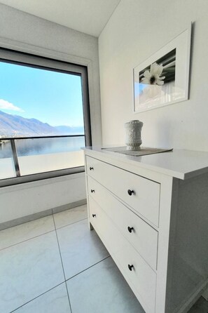 Interior - Modern mit atemberaubendem Seeblick Apt 406 by Interhome (Locarno)