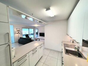 Interior - Modern mit atemberaubendem Seeblick Apt 406 by Interhome (Locarno)