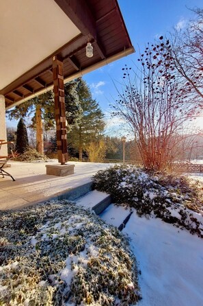 Property grounds - Am Wald gelegenes Ferienhaus "Wolf" mit Kamin by Interhome (Bad Elster)