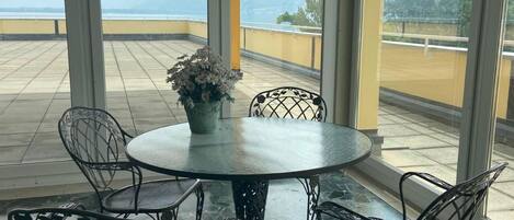 تناول الطعام