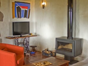 Fireplace, DVD player - Landhaus mit privatem Pool El Roble by Interhome (San Fernando)