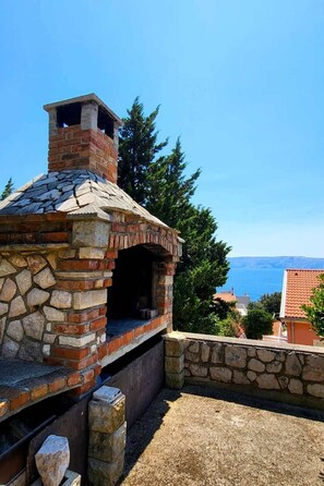 Property grounds - "Pemper Ana" mit Terrasse by Interhome (Novi Vinodolski)