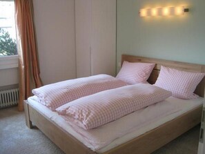 Internet - Exklusives Apartment, am Luganersee, mit Außenpool by Interhome (MAROGGIA)