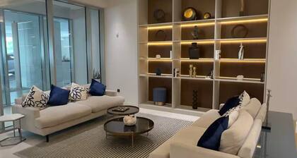 Cozy 1-bedroom apartment in excellent view near dubai mall , burj khalifa