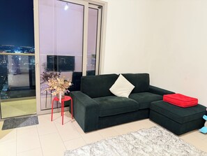 Living area - Cozy 1-bedroom apartment in excellent view near dubai mall , burj khalifa (Dubai)
