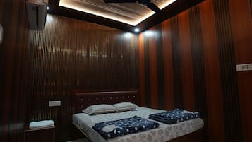 Espacio para trabajar con laptop y wifi gratis