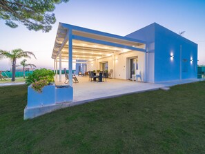 Outdoor dining - Villa 'Mamma Antonella' mit privatem Pool by Interhome (Menfi)
