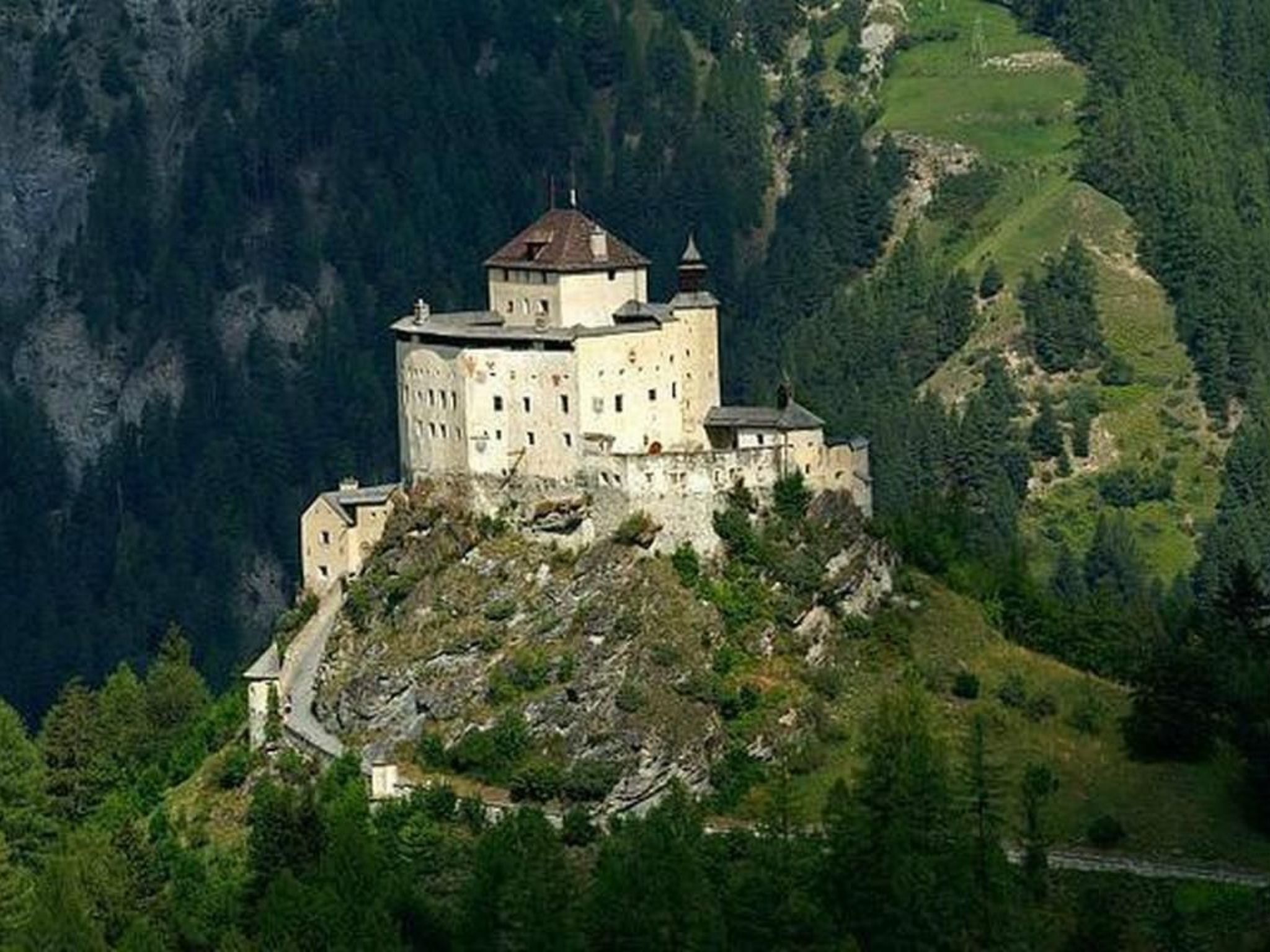 المنشأة من الخارج