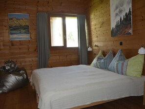 3 bedrooms, Internet