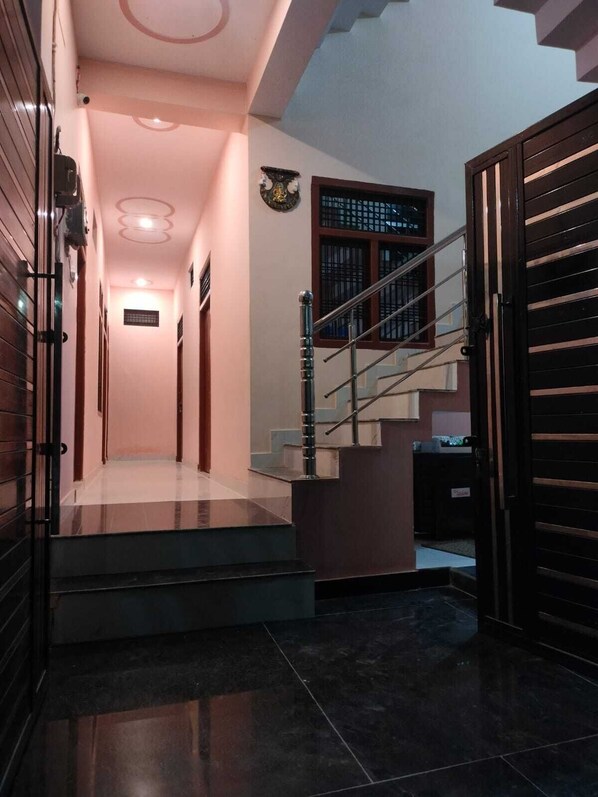 Interior detail - Hotel Shyam Villa (Faizabad)