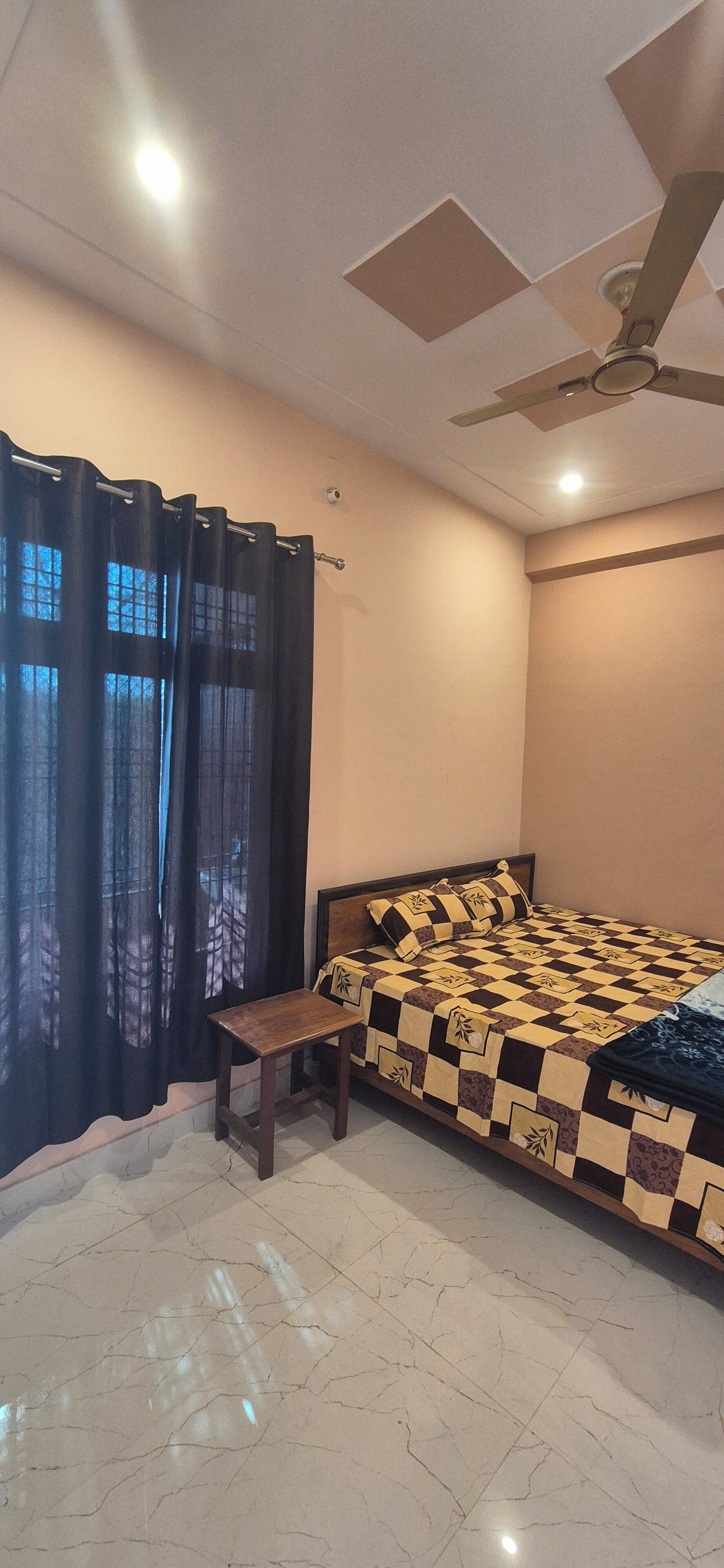 Deluxe Double Room | Rollaway beds, free WiFi, bed sheets