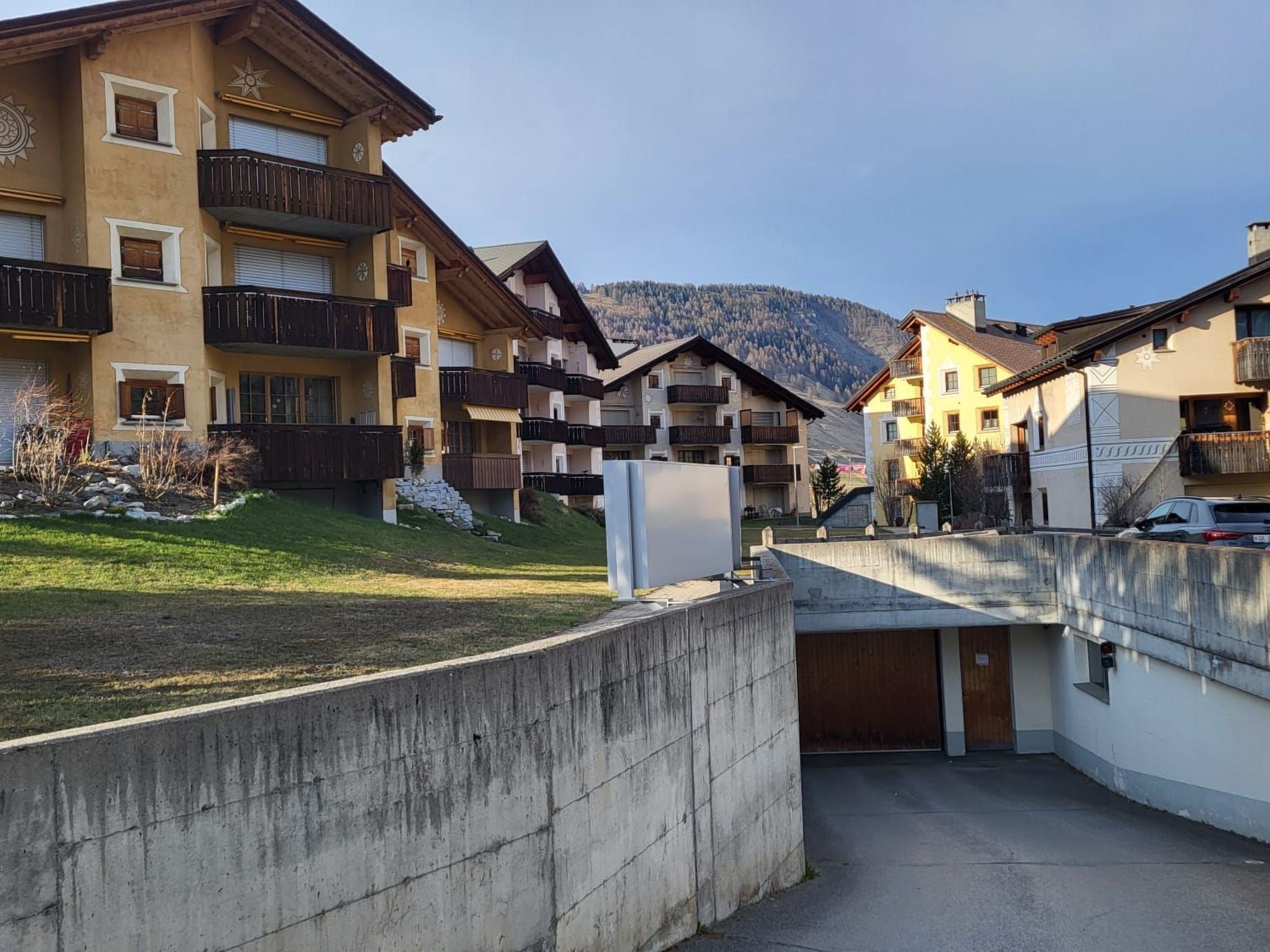 المنشأة من الخارج