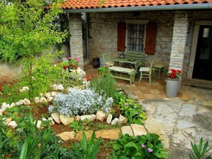 Outdoor dining - 'Adri' mit Wasserblick by Interhome (Medulin/Ližnjan)