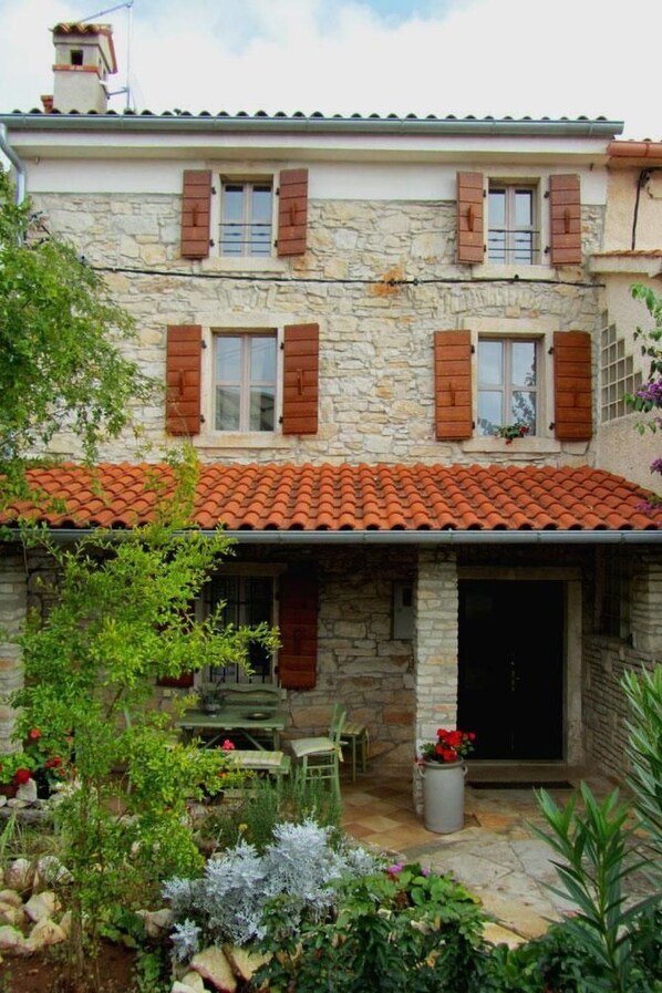 Exterior - 'Adri' mit Wasserblick by Interhome (Medulin/Ližnjan)