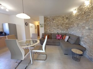 TV - Gemütlicher Familienausflug in einem ruhigen Vorort von Pula by Interhome (Pula)