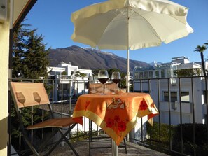 Outdoor dining - Casa Rocca Bella C by Interhome (Ascona)