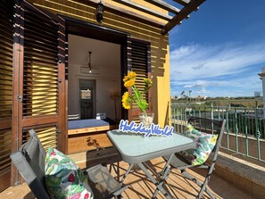 Outdoor dining - Kitehaus La Palma von Holiday World by Interhome (Marsala)