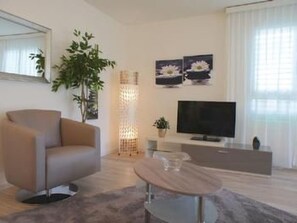 TV - Residenza San Materno Apt. 3 by Interhome (Ascona)