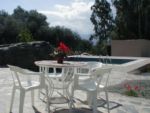 Outdoor dining - mit umzaunten Garten und privat Pool in der Nähe von Granada by Interhome (Orgiva)