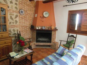 Fireplace - mit umzaunten Garten und privat Pool in der Nähe von Granada by Interhome (Orgiva)