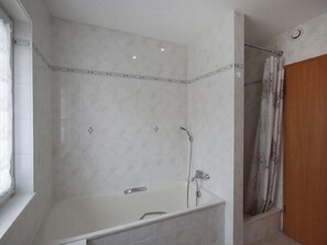 Bathroom - "Aurora" by Interhome (Ascona)