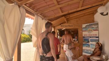 Ristorazione all'aperto