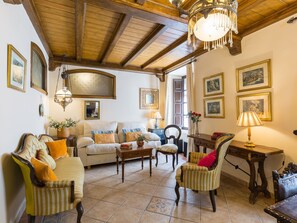 TV, fireplace - Finca 'La Casa de Illora by Interhome (Granada/Illora)