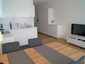 Fridge, oven, dishwasher, cookware/dishes/utensils - Panorama Locarno by Interhome (Locarno)