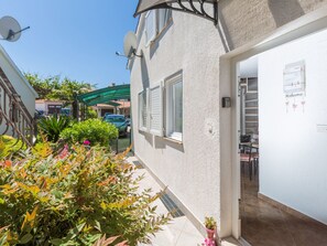 Exterior detail - Leni A2 by Interhome (Poreč)
