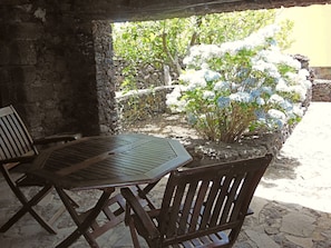Outdoor dining - Traditionelles kanarisches Landhaus by Interhome (San Andres)