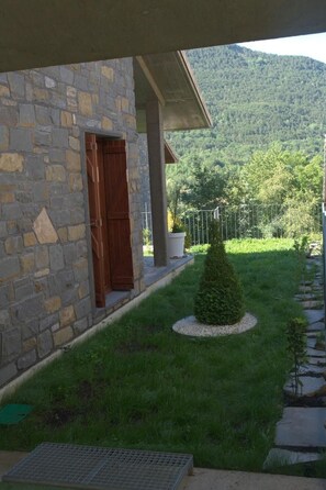 Property grounds - "Biescas by Interhome (Yesero)